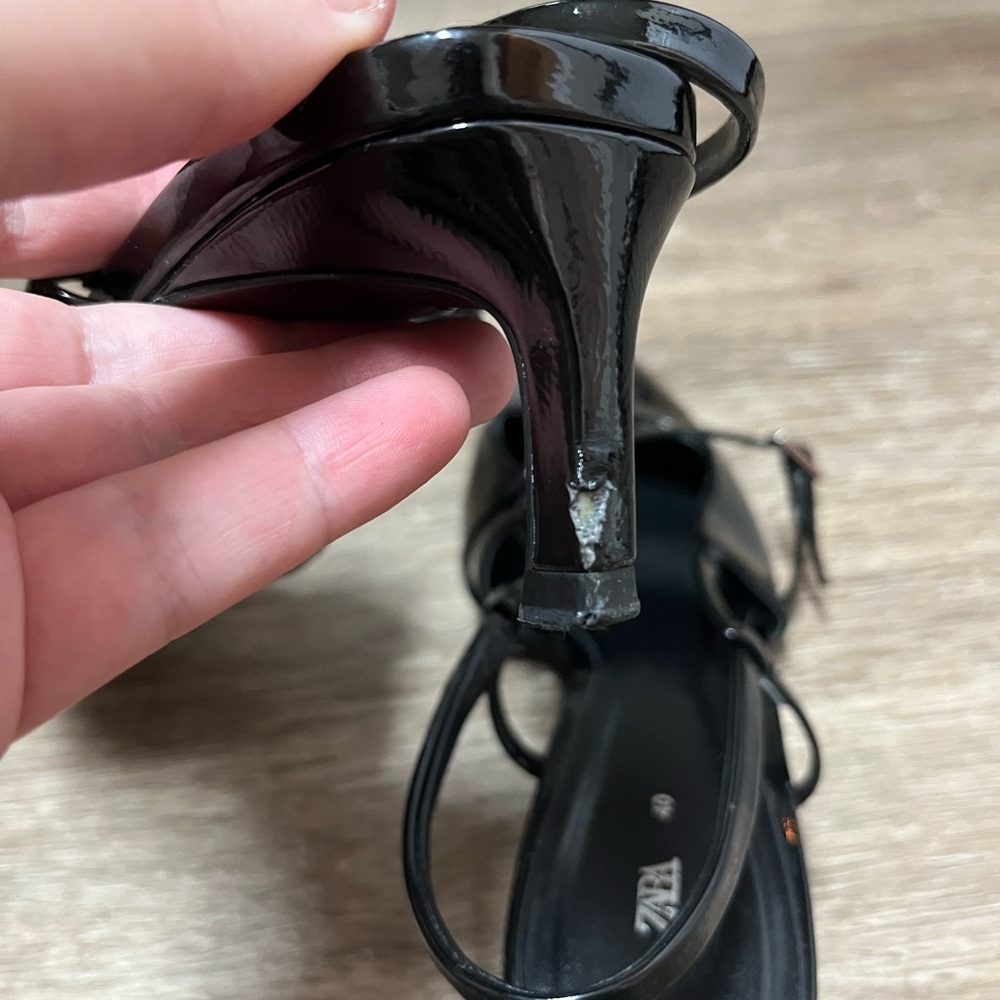 Zara Black Patent Leather Heels - Picture 6 of 12